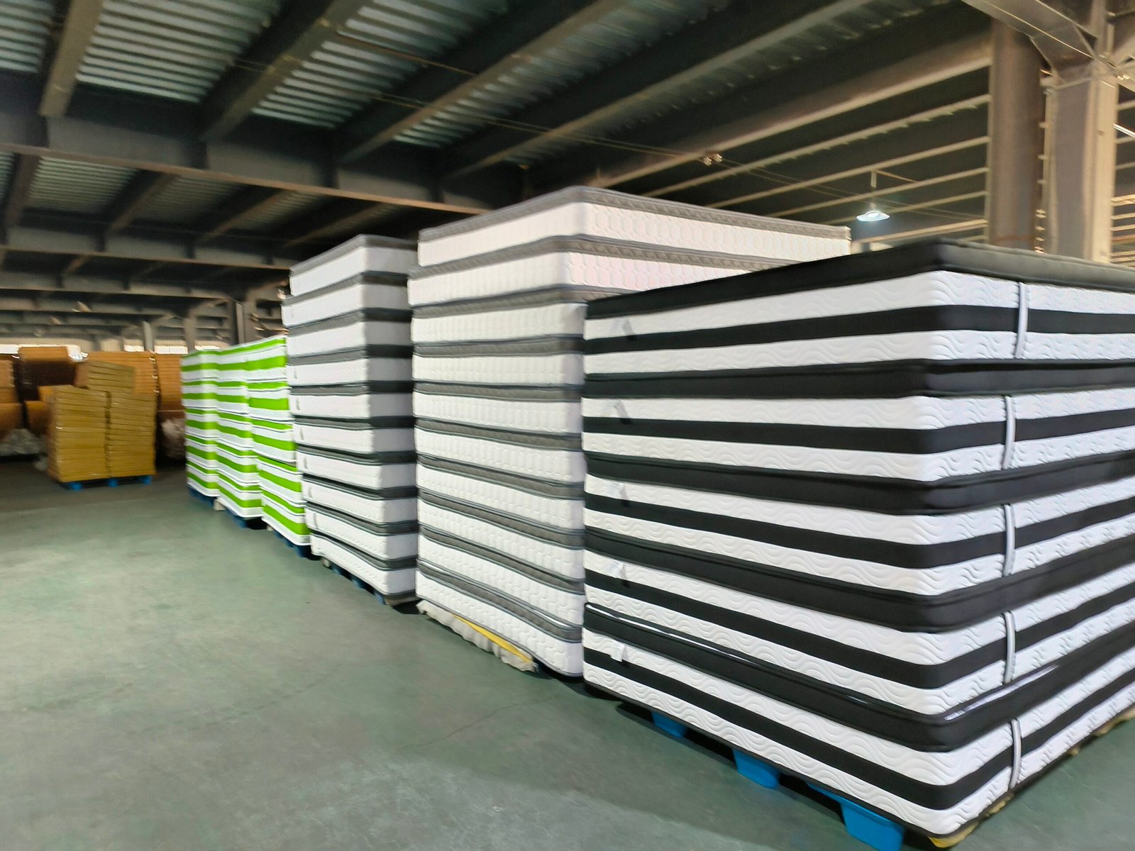 Modern Chinese mattress factory production line