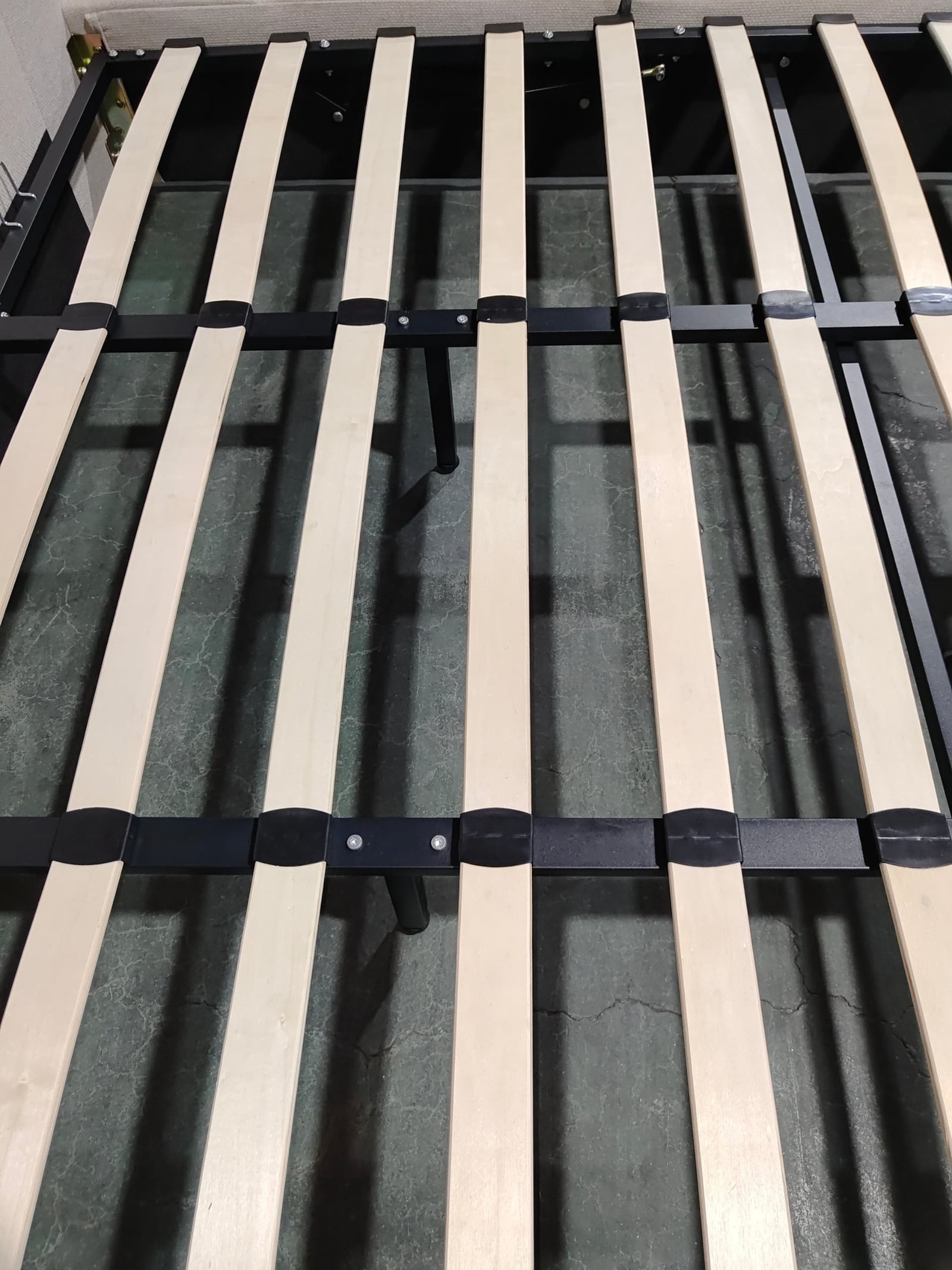 Rounded-Channel Gas Lift Storage Bed image 3