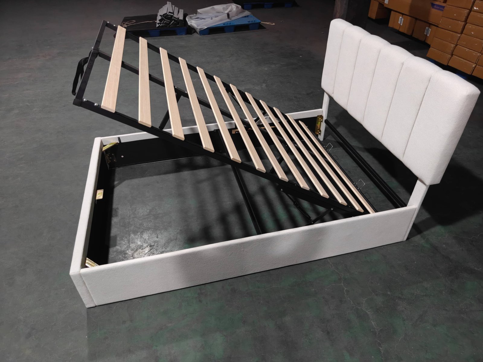 Wide-Channel Adjustable Gas Lift Storage Bed image 2