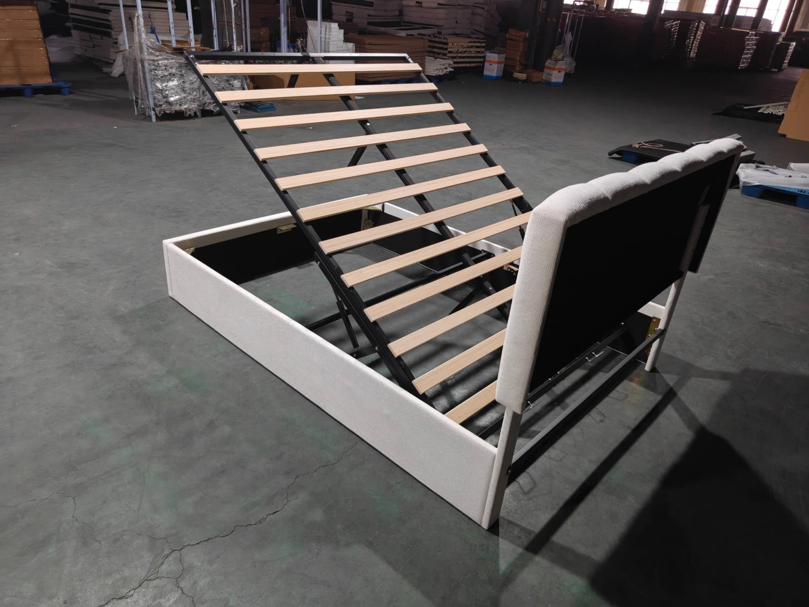 Wide-Channel Adjustable Gas Lift Storage Bed image 3