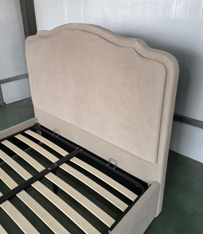 Scalloped Wing Gas Lift Storage Bed image 5