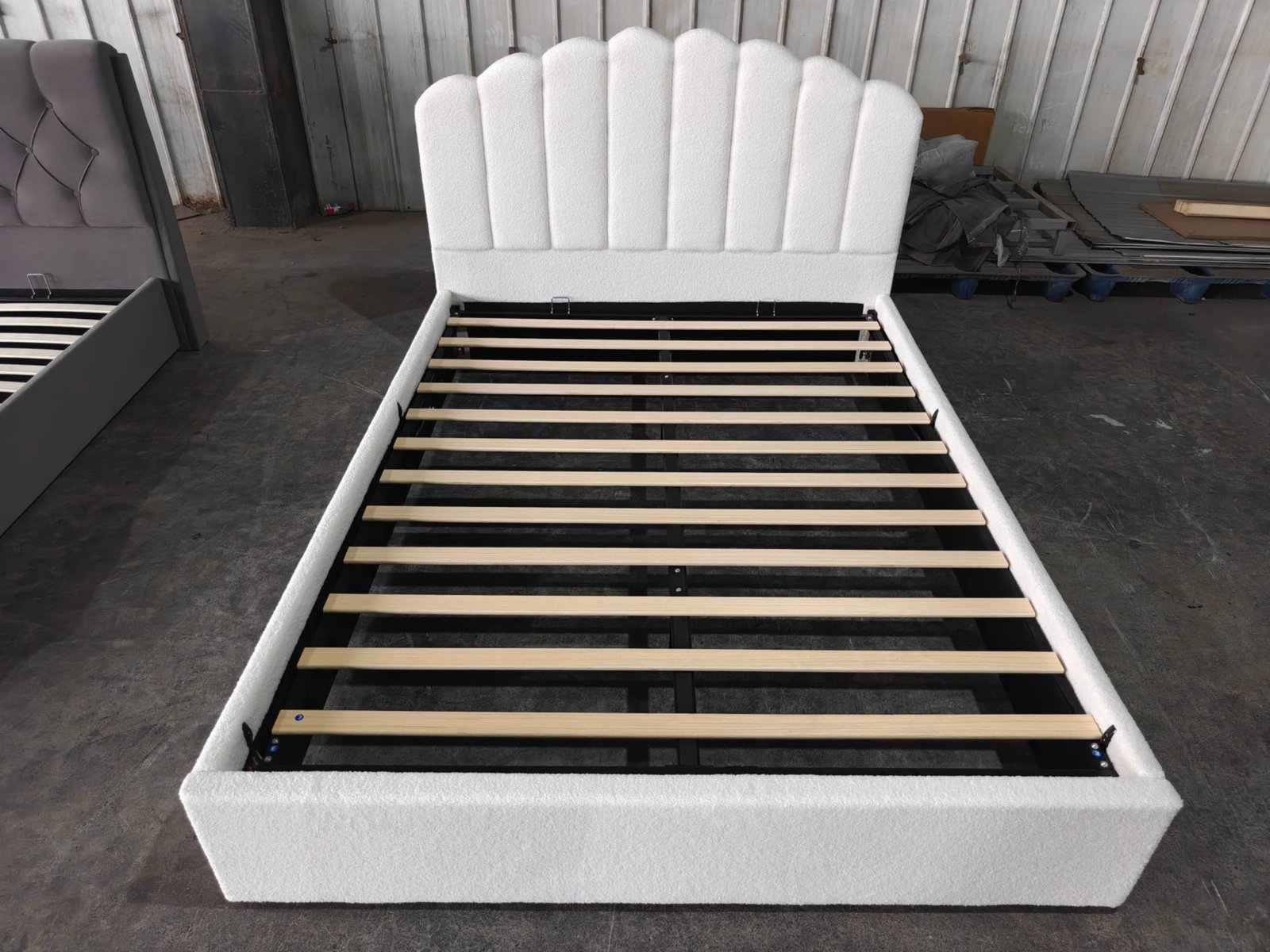 Scalloped Headboard Gas Lift Storage Bed image 3
