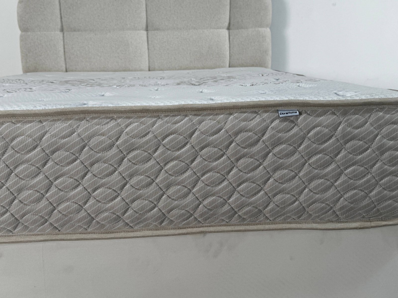 Tight-Top Hybrid Mattress image 3
