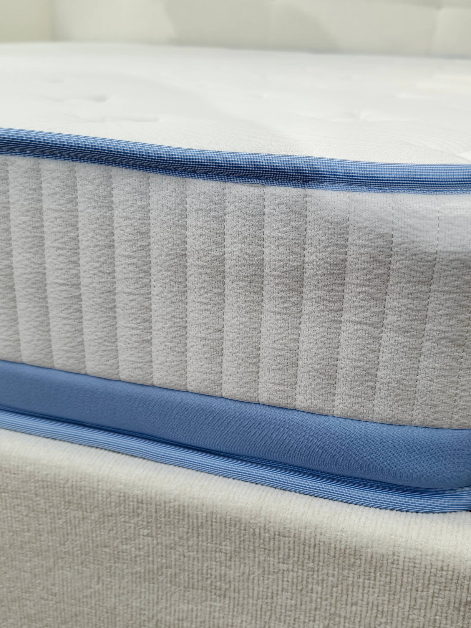 Double-Sided Hybrid Mattress image 3