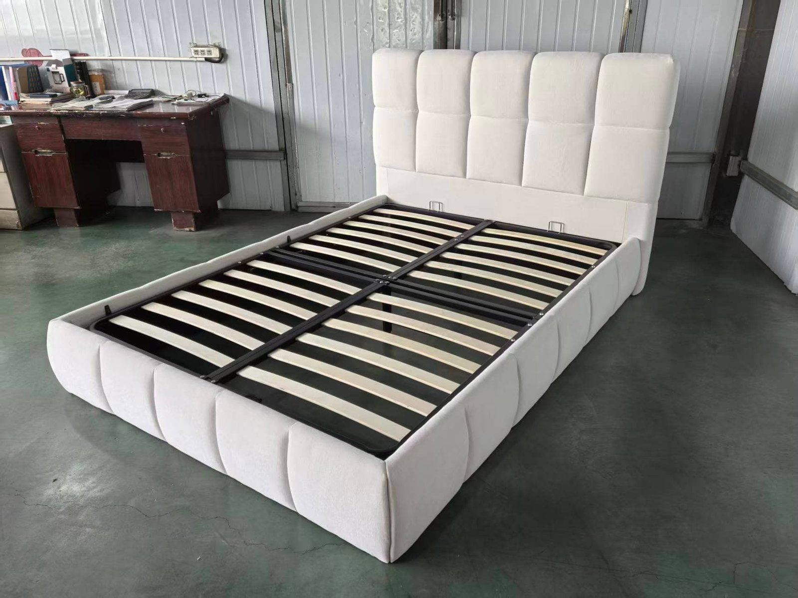 Rounded Panel Upholstered Bed Frame image 4