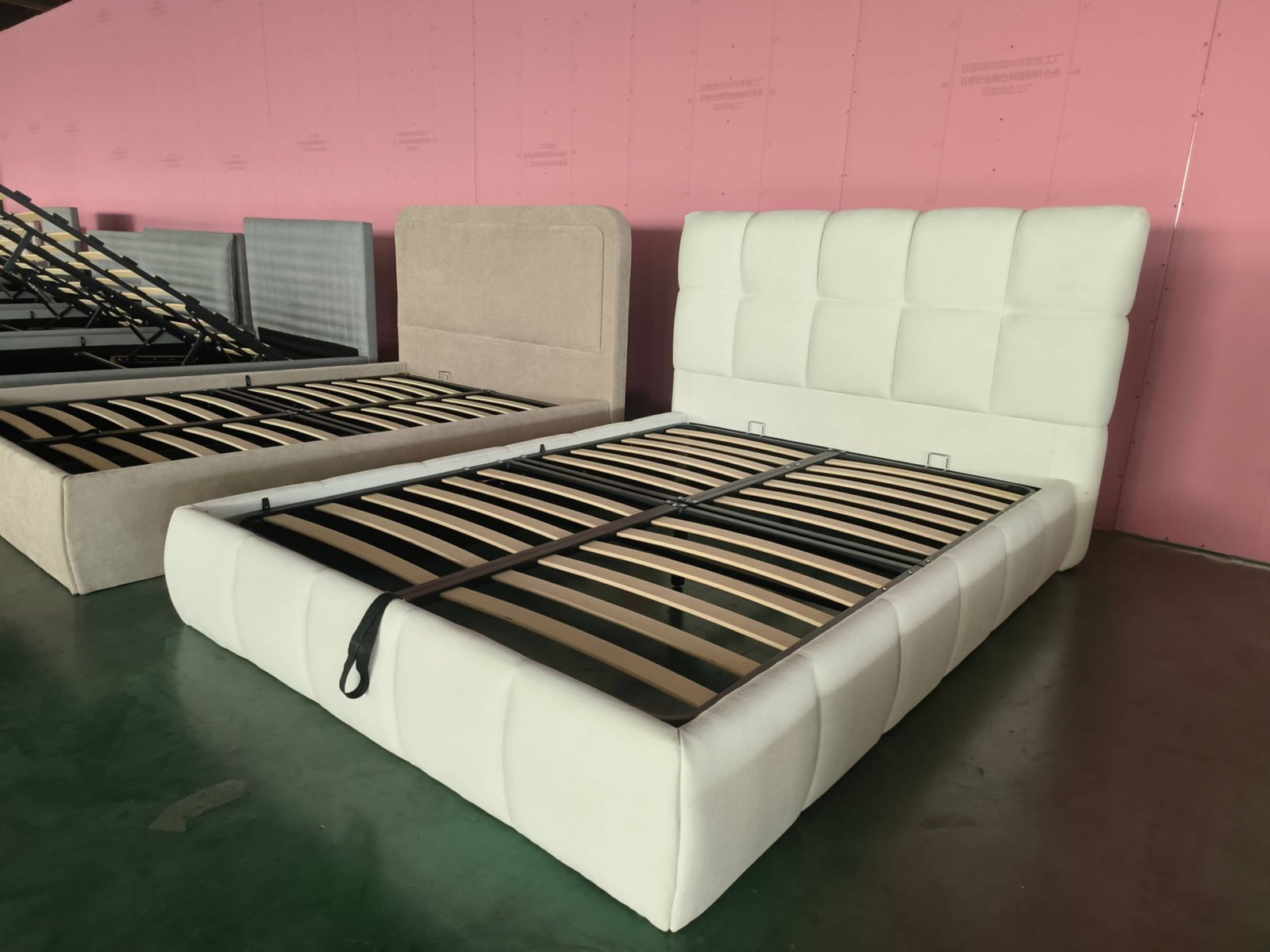 Rounded Panel Upholstered Bed Frame image 9